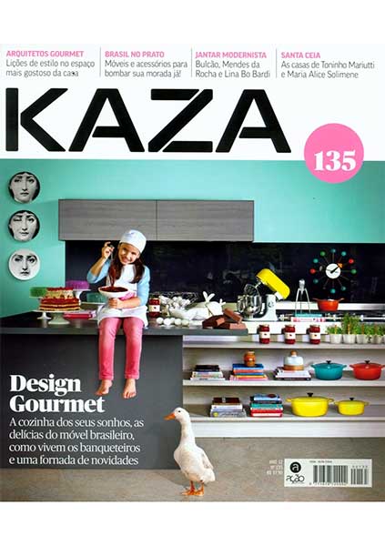 Poltrona Paulistano capa malha de aço na revista Kaza de Janeiro de 2014