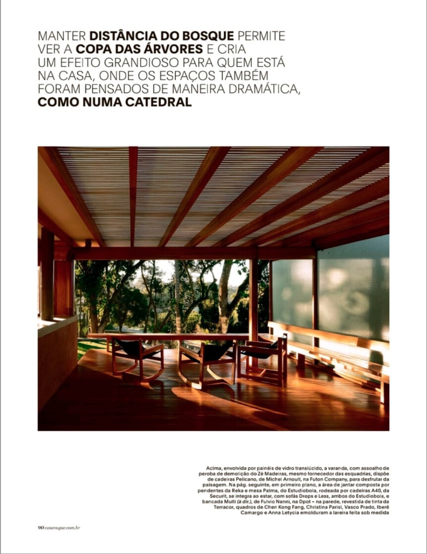 Pelicano de balanço na CASA VOGUE